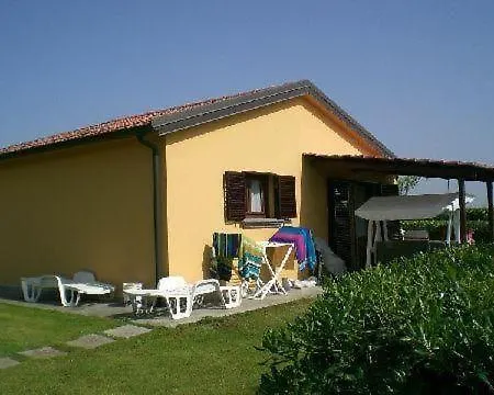 Schoene Wohnung Mit Garten In Cecina *